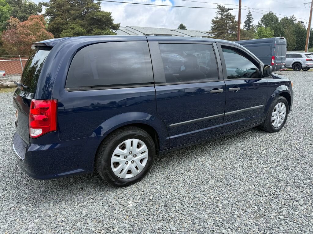 Used 2013 Dodge Grand Caravan American Value Package FWD image 4