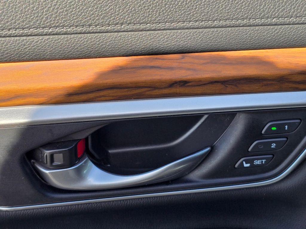 Used 2019 Honda CR-V EX-L image 17