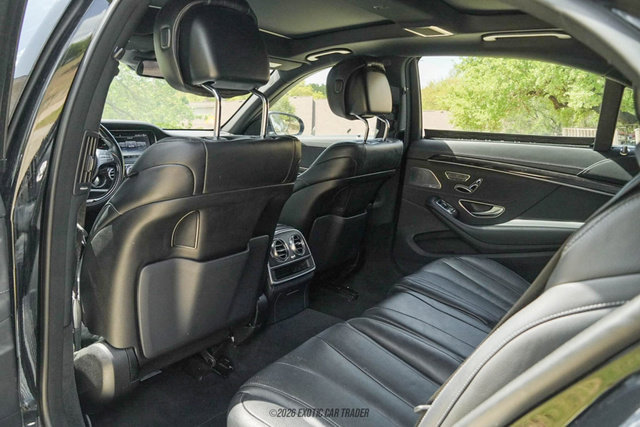Used 2017 Mercedes-Benz S 550 4MATIC Sedan image 32