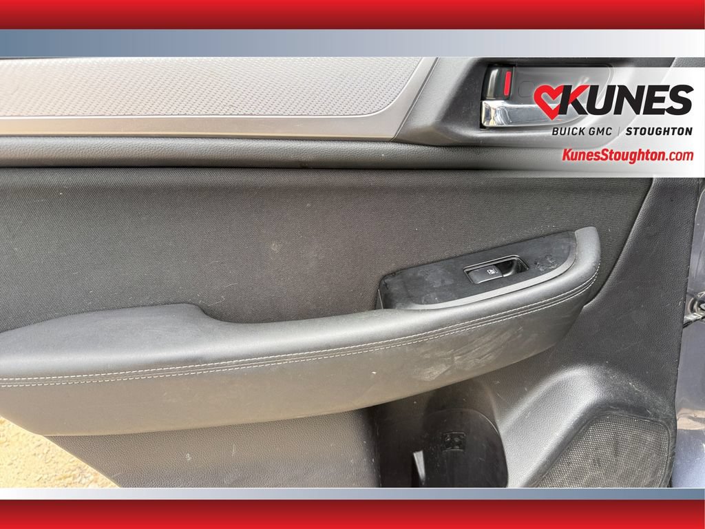 Used 2017 Subaru Outback 2.5i Premium AWD/4WD image 35