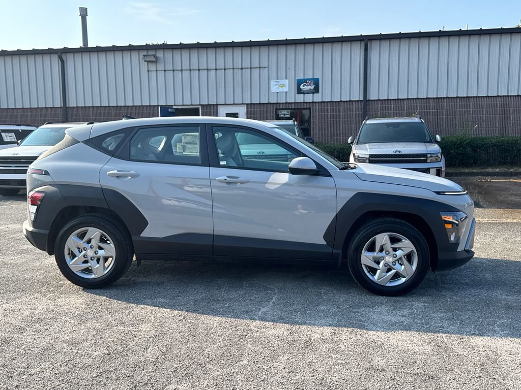 New 2026 Hyundai Kona SE image 6