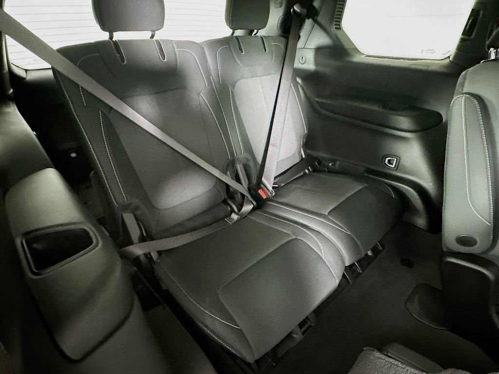 Certified 2025 Jeep Grand Cherokee L Laredo image 36