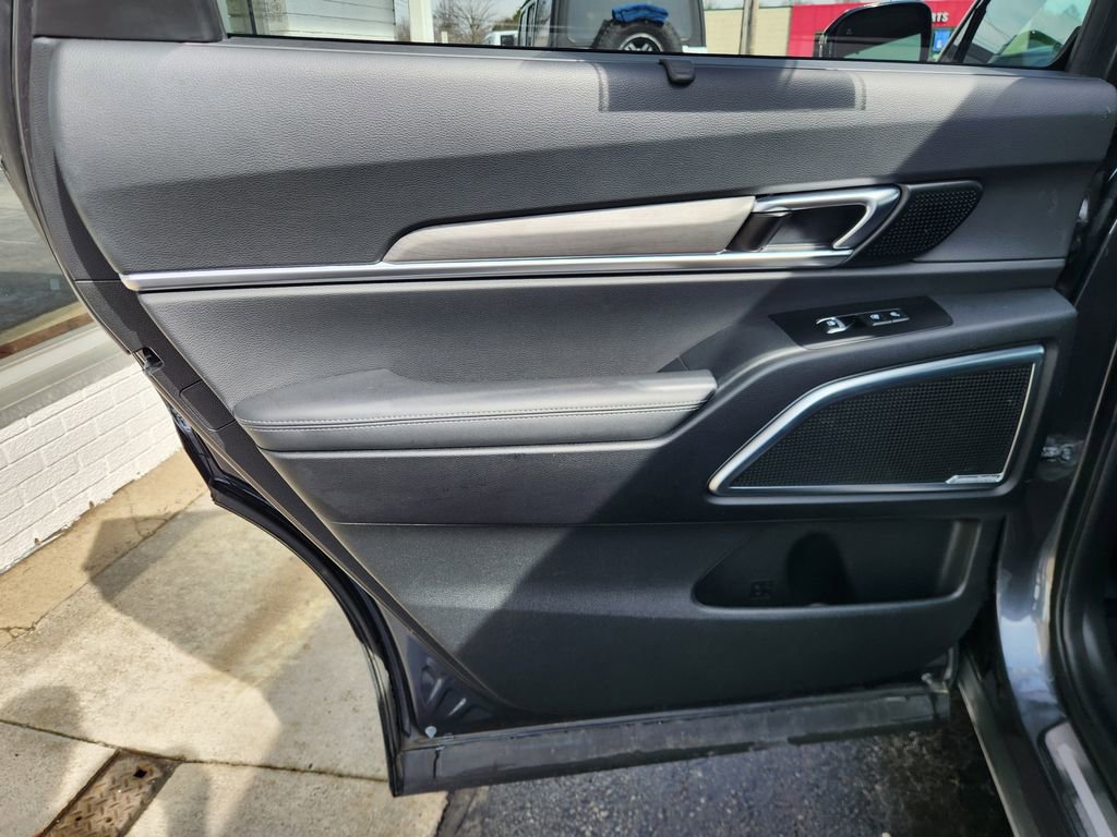 Used 2023 Kia Telluride SX AWD/4WD image 17