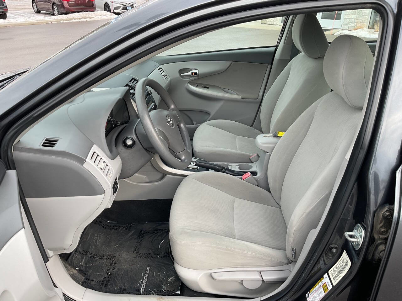 Used 2010 Toyota Corolla LE image 13