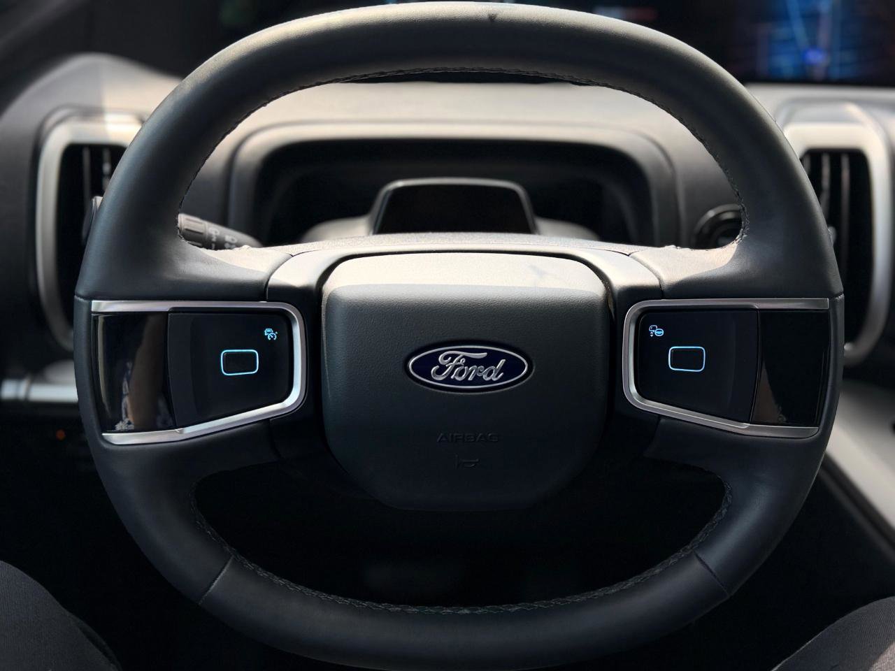 Used 2025 Ford Expedition Max Active image 24