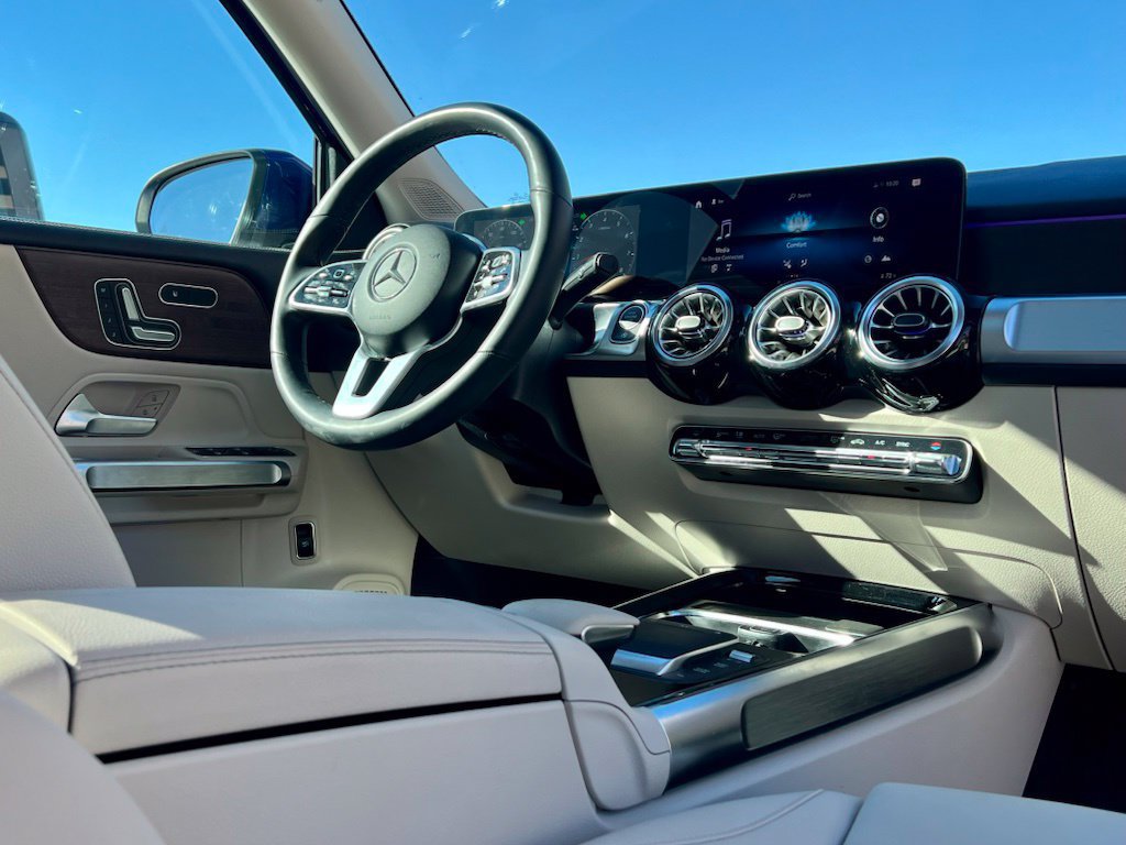Used 2023 Mercedes-Benz GLB 250 4MATIC image 11