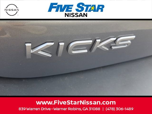 Used 2025 Nissan Kicks SR w/ Illumination Package FWD image 11