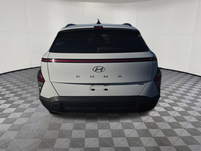 Used 2025 Hyundai Kona SEL AWD/4WD image 7