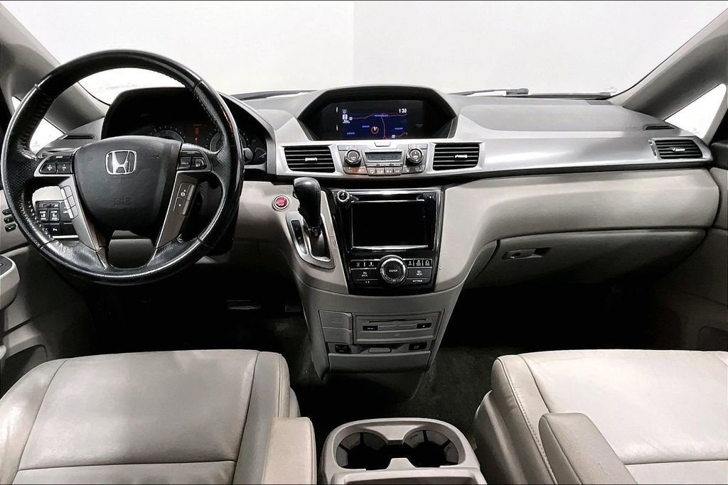 Used 2016 Honda Odyssey Touring image 18