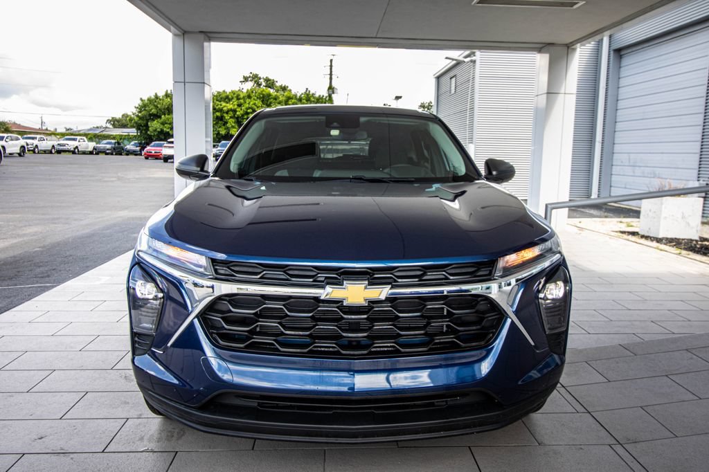 Used 2024 Chevrolet Trax LS FWD image 8