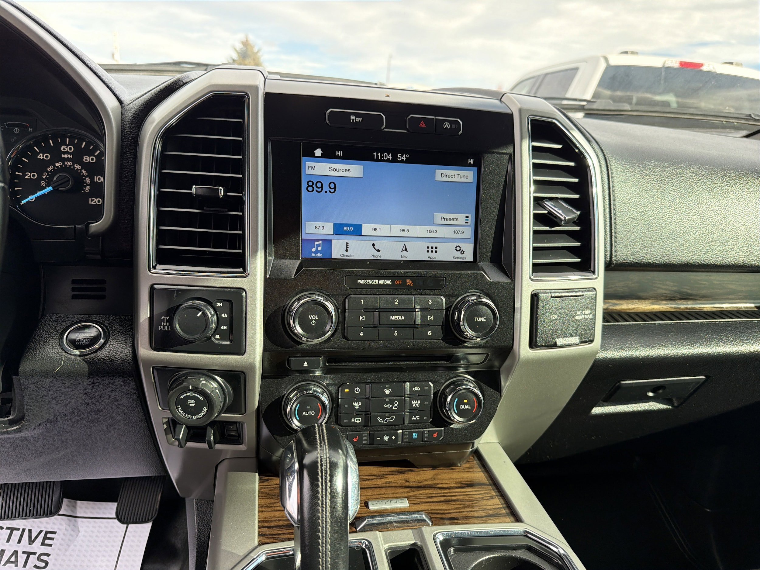 Used 2018 Ford F150 Lariat w/ Equipment Group 501A Mid AWD/4WD image 15
