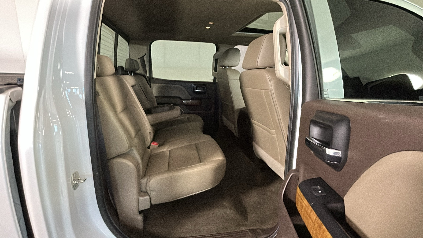Used 2018 GMC Sierra 1500 SLT AWD/4WD image 36
