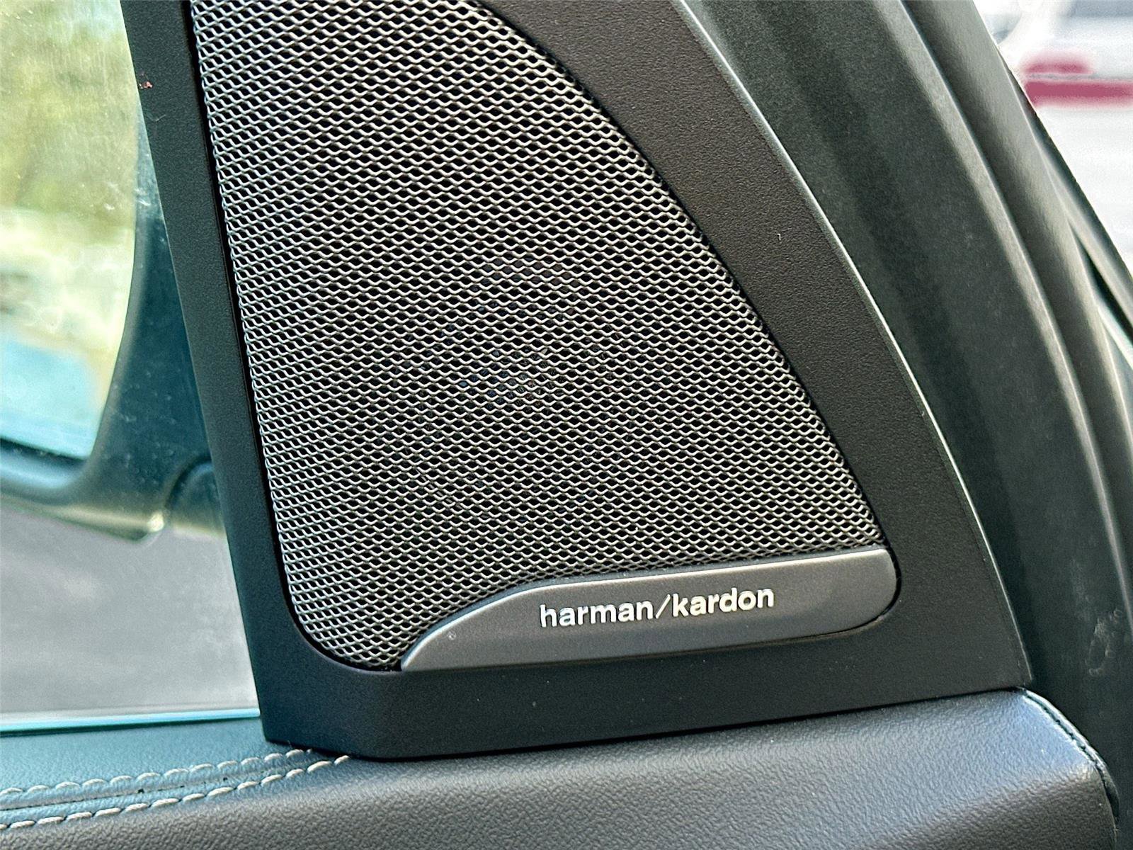 Certified 2024 BMW X7 xDrive40i w/ Premium Package image 19