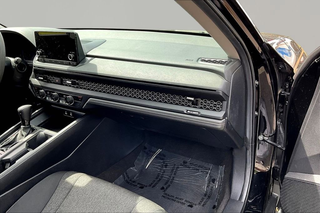 Used 2024 Honda Accord EX image 18