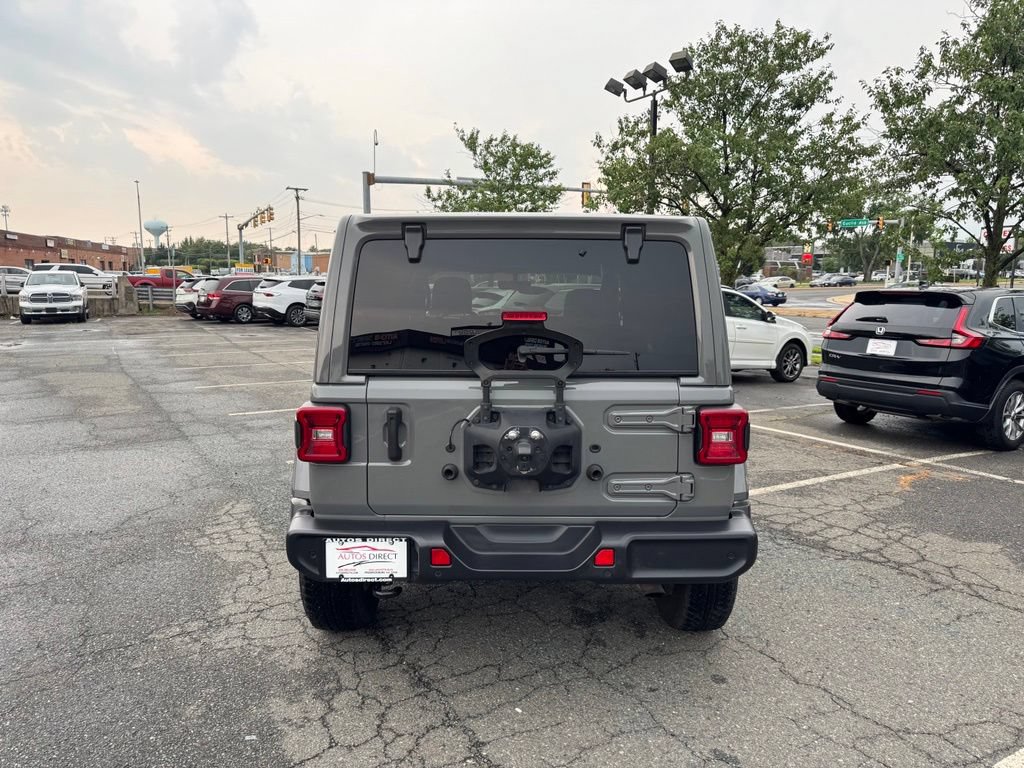 Used 2021 Jeep Wrangler Unlimited Sahara AWD/4WD image 5