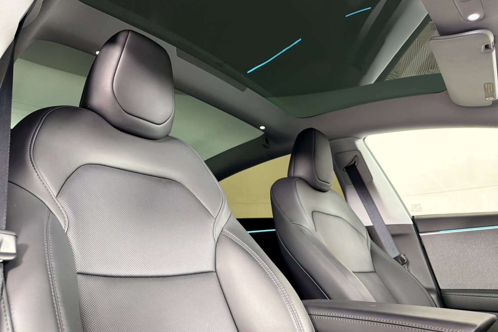 Used 2025 Tesla Model 3 Long Range image 15