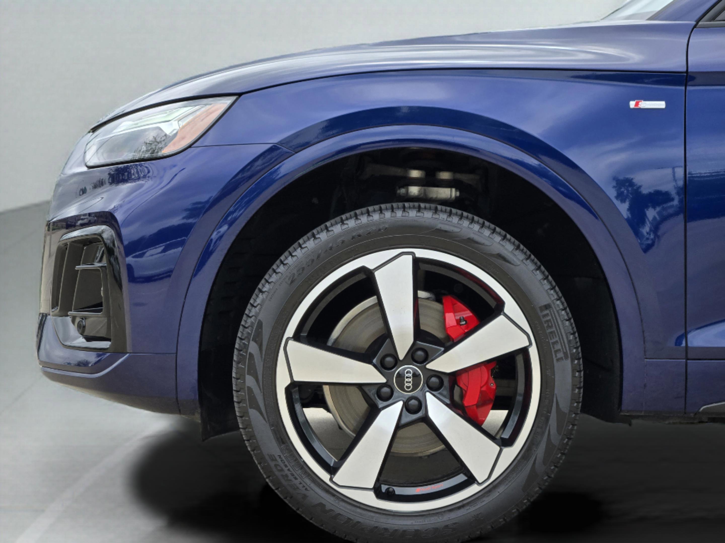 Used 2024 Audi Q5 2.0T Premium Plus w/ Premium Plus Package AWD/4WD image 37