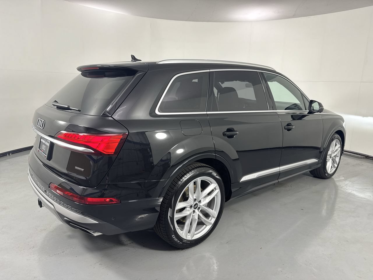 Used 2025 Audi Q7 3.0T Premium Plus w/ Premium Plus Package AWD/4WD image 7