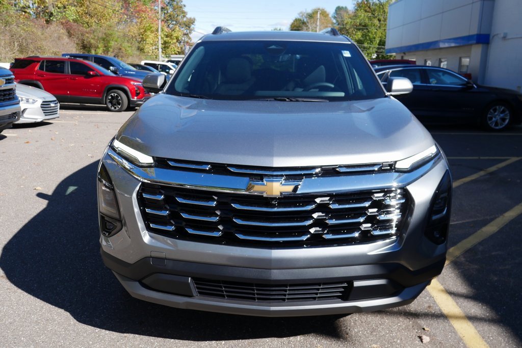 New 2026 Chevrolet Equinox LT w/ Safety and Technology Package image 3