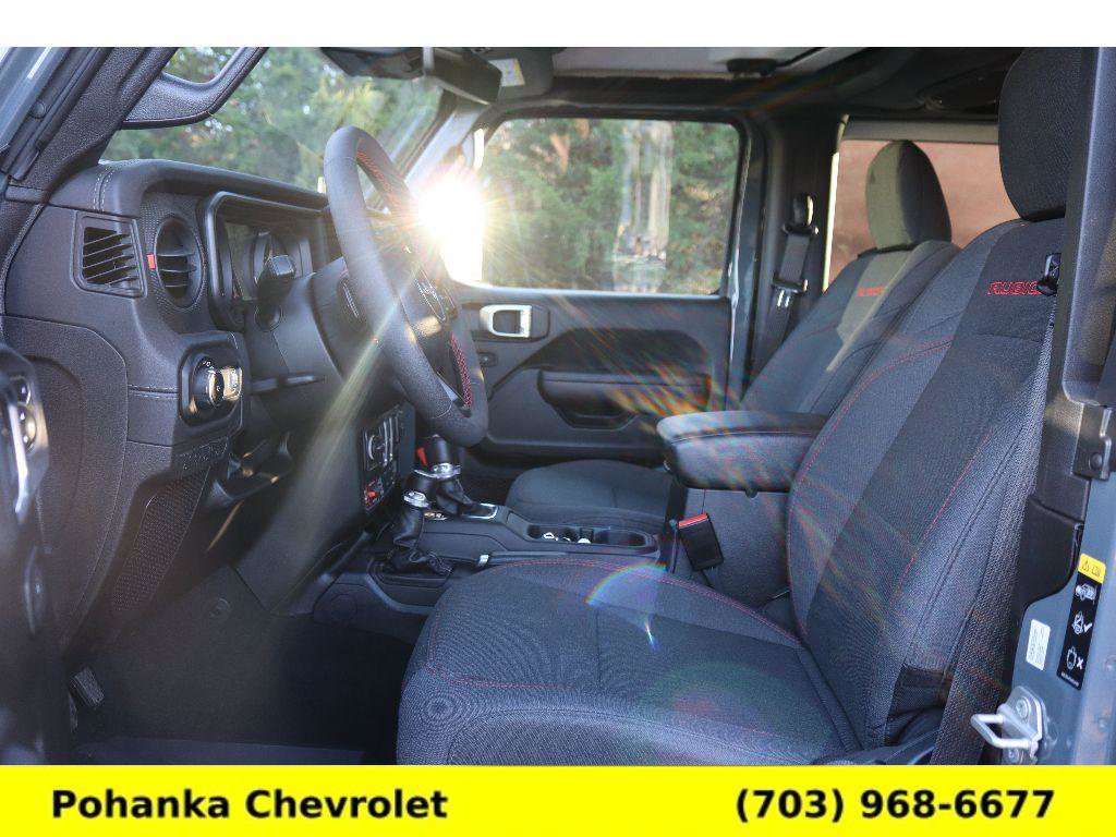 Used 2024 Jeep Wrangler Rubicon w/ Technology Group image 25