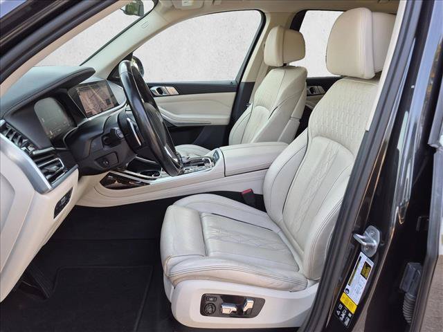 Used 2020 BMW X7 xDrive40i w/ Premium Package AWD/4WD image 16