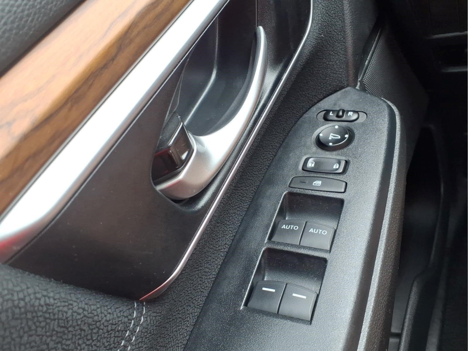 Used 2020 Honda CR-V EX image 25