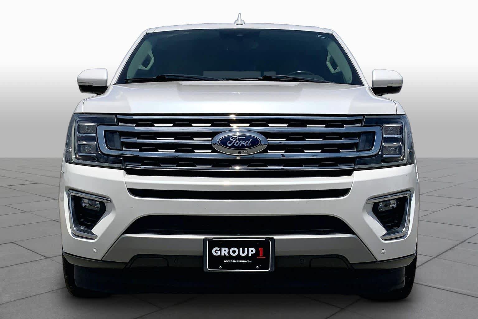 Used 2019 Ford Expedition Limited w/ Equipment Group 302A RWD image 4