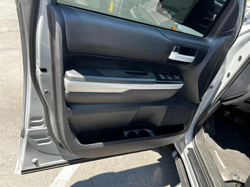 Used 2019 Toyota Tundra SR5 AWD/4WD image 19
