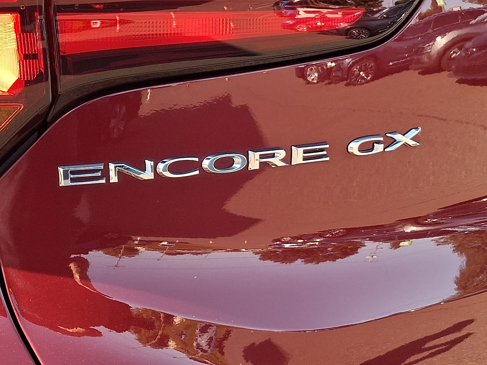 Used 2023 Buick Encore GX Select w/ Sport Touring Package FWD image 33