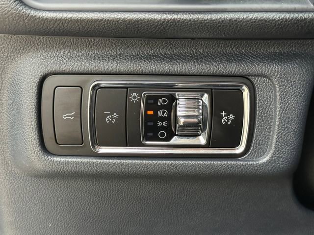 Used 2023 Lincoln Corsair Reserve w/ Equipment Group 202A AWD/4WD image 26