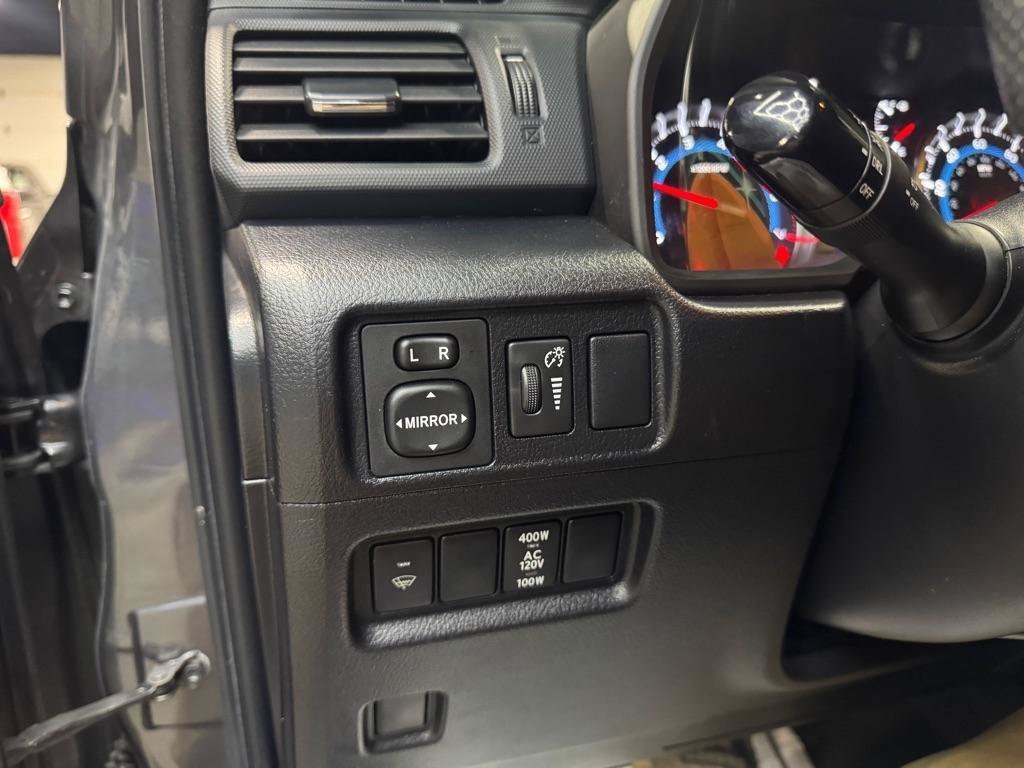 Used 2019 Toyota 4Runner TRD Off-Road AWD/4WD image 22