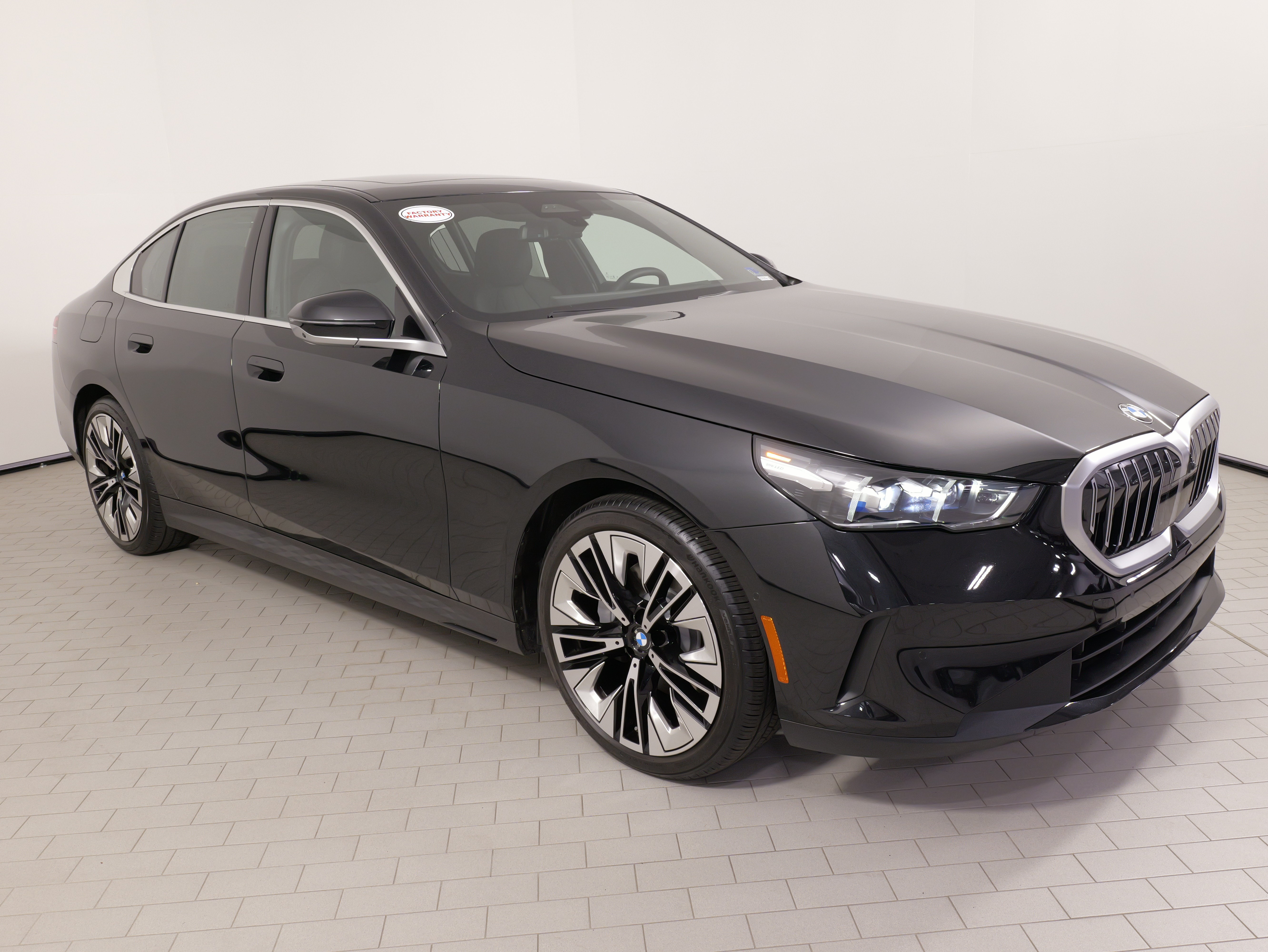 Used 2026 BMW 530i RWD image 7
