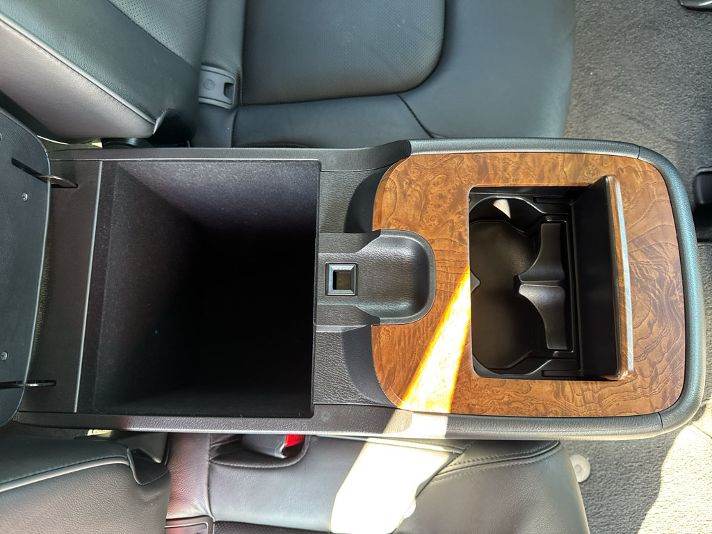 Used 2024 Nissan Armada SL w/ Captain's Chairs Package RWD image 19
