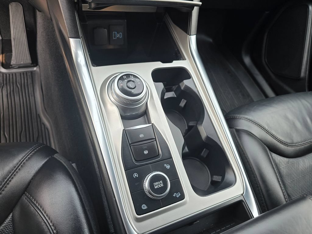 Used 2022 Ford Explorer Platinum w/ Equipment Group 601A AWD/4WD image 23