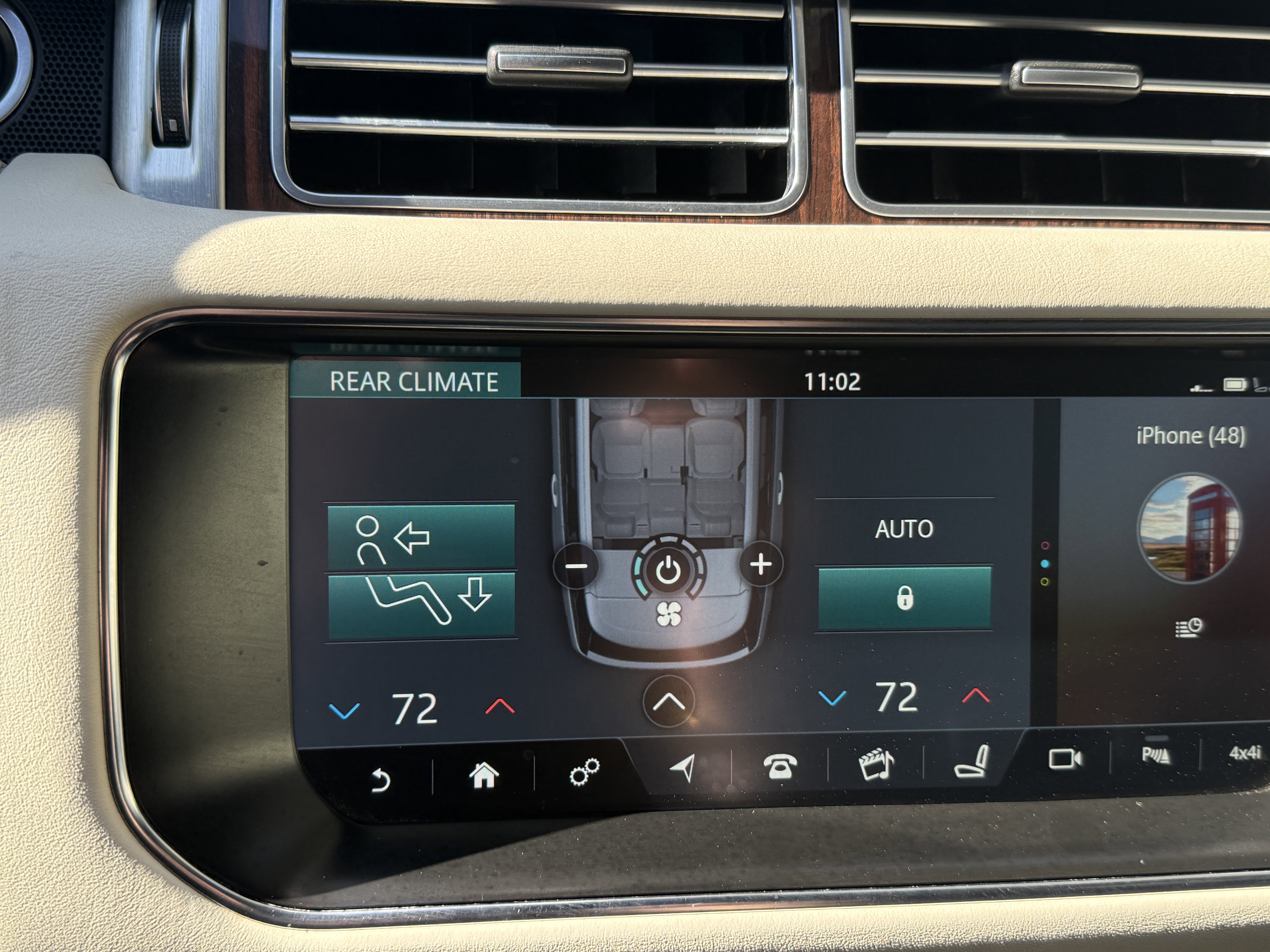 Used 2017 Land Rover Range Rover HSE image 27