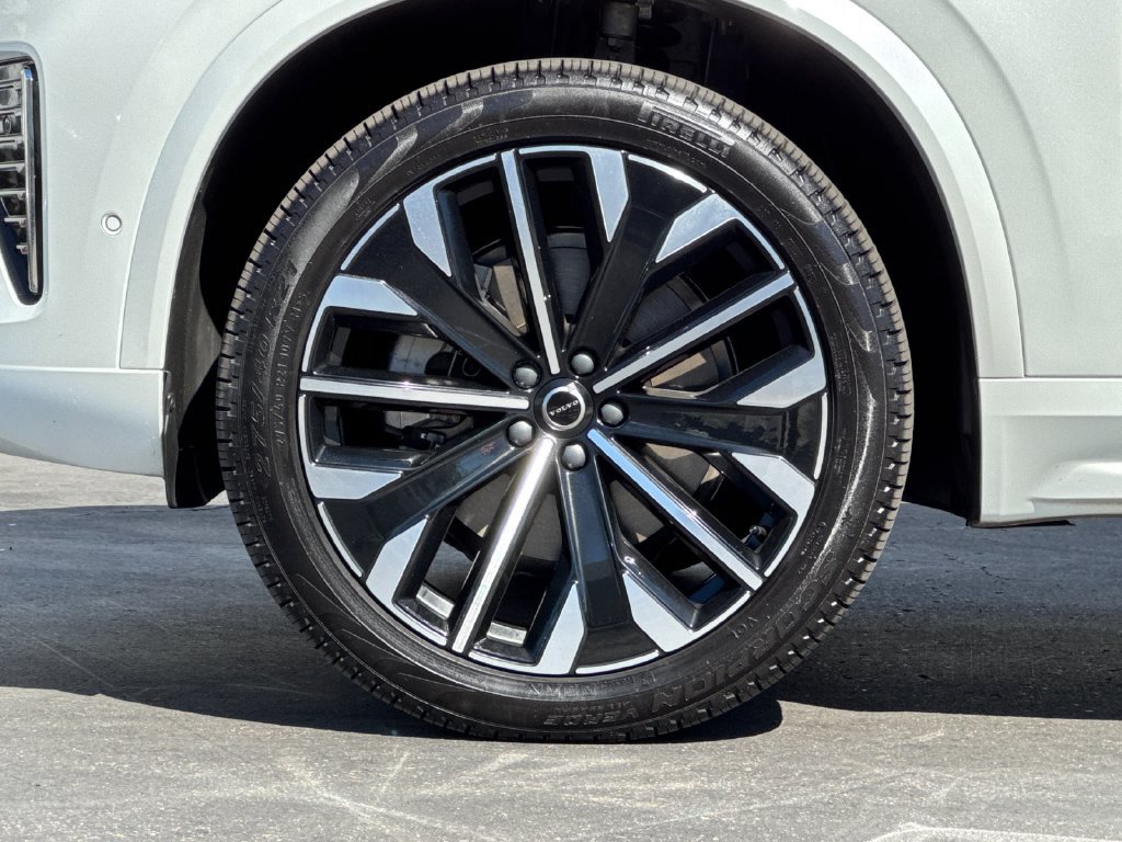 Certified 2026 Volvo XC90 B6 Plus AWD/4WD image 26