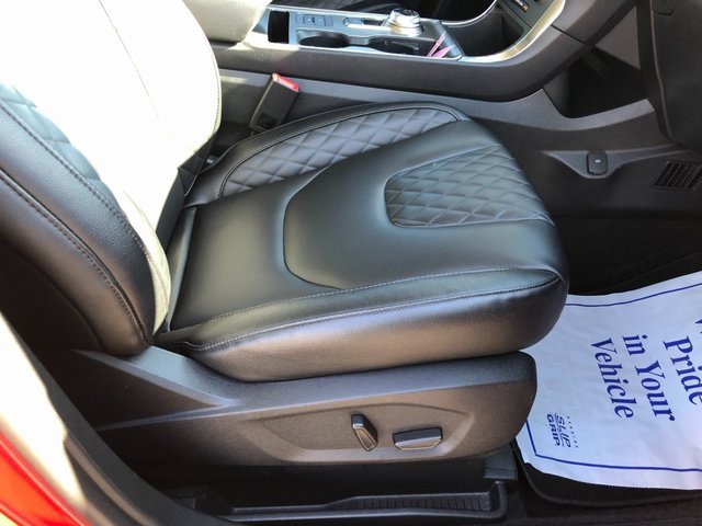 Used 2024 Ford Edge Titanium image 18