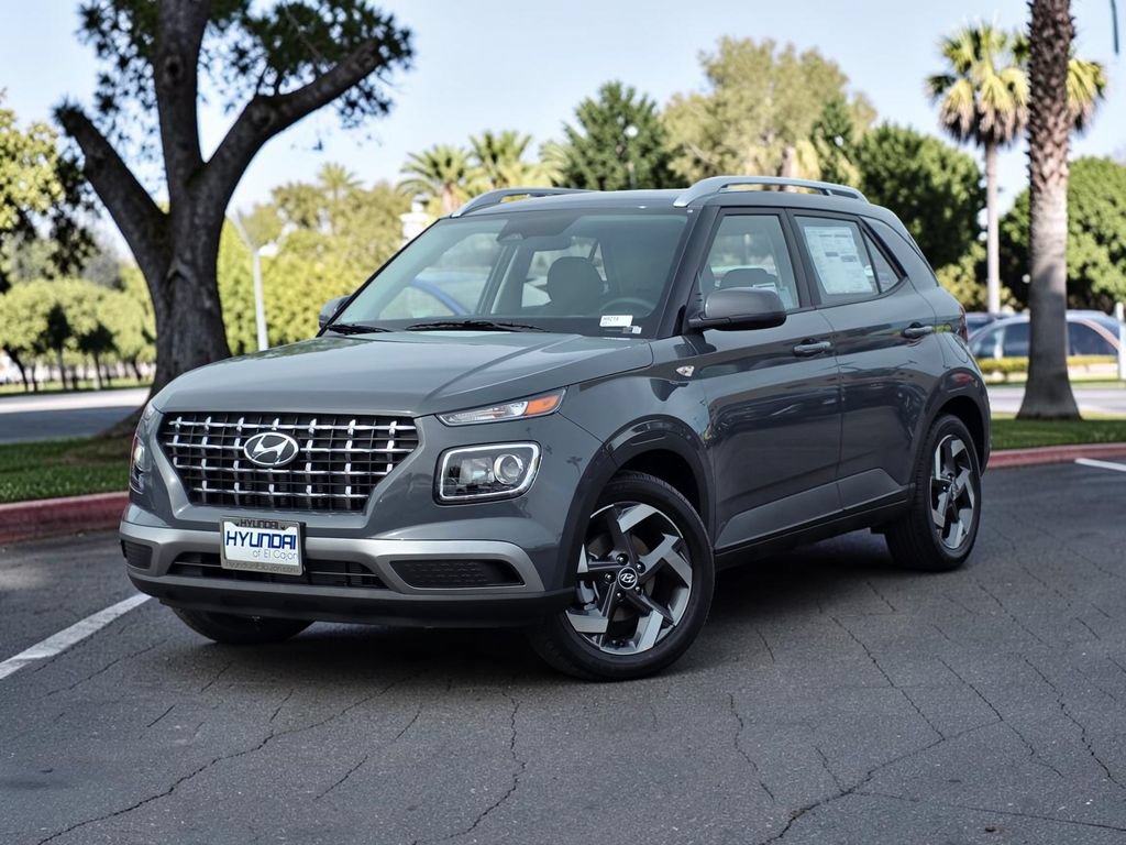 New 2026 Hyundai Venue SEL FWD image 2