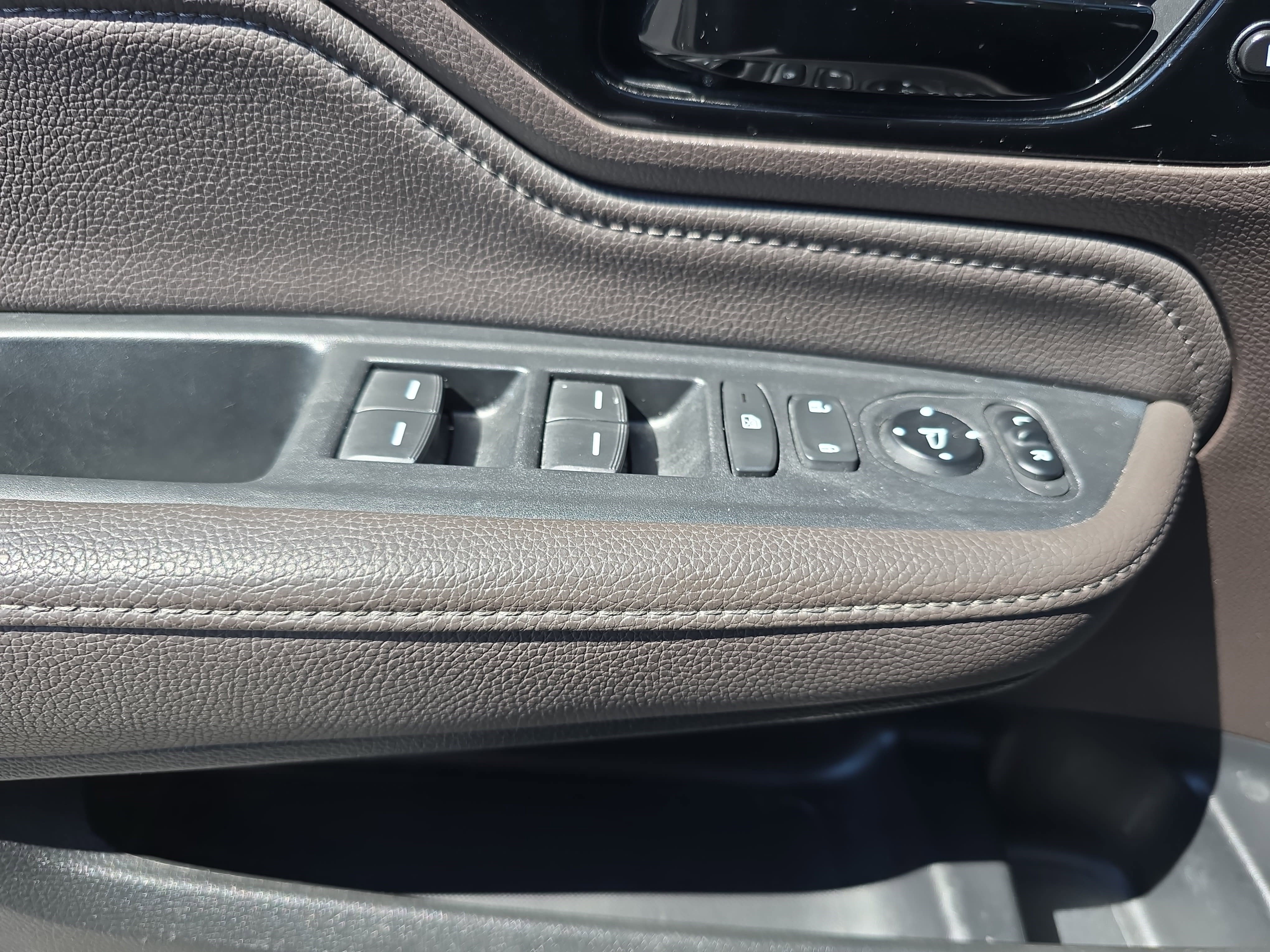 Used 2023 Honda Odyssey Touring image 29