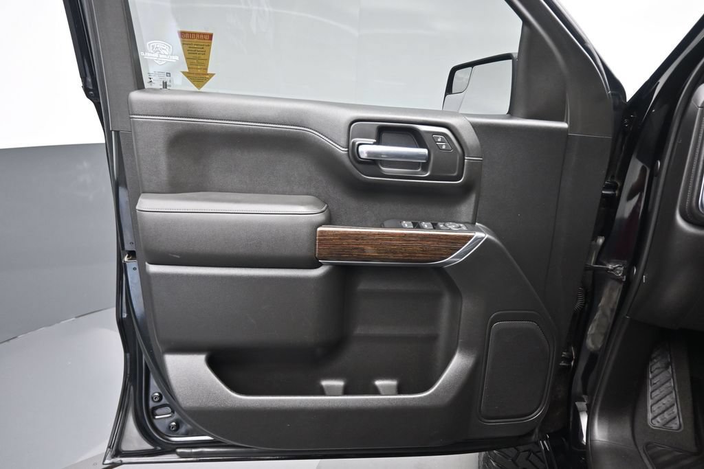 Used 2019 GMC Sierra 1500 SLE w/ X31 Off-Road Package AWD/4WD image 9