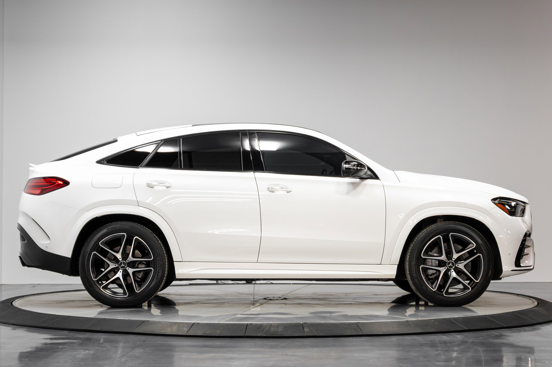 Used 2024 Mercedes-Benz GLE 53 AMG 4MATIC Coupe image 79