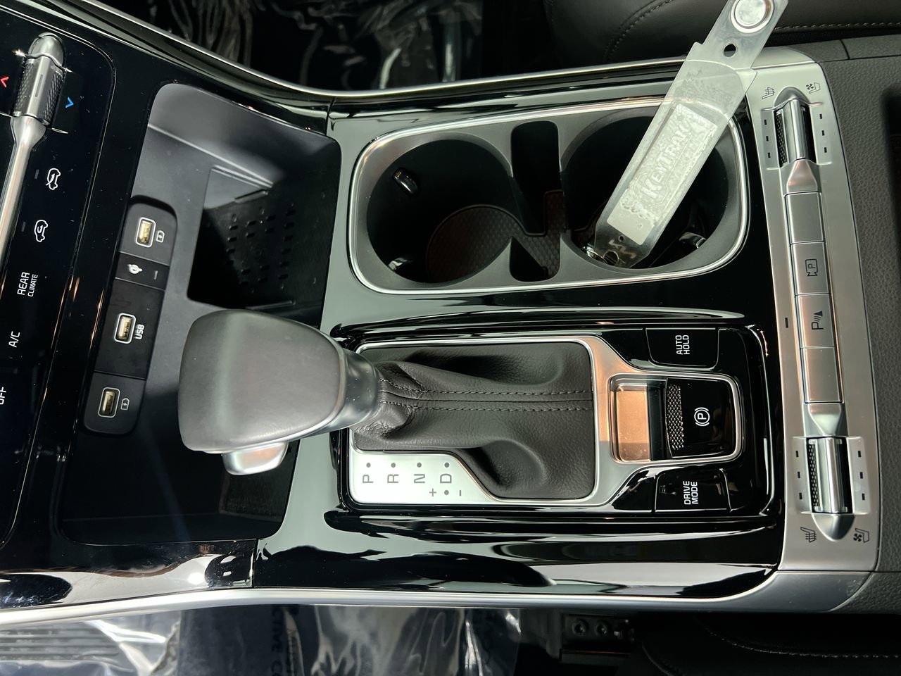 Used 2023 Kia Carnival SX Prestige FWD image 22