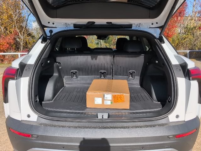 New 2026 Chevrolet Blazer EV LT AWD/4WD image 10