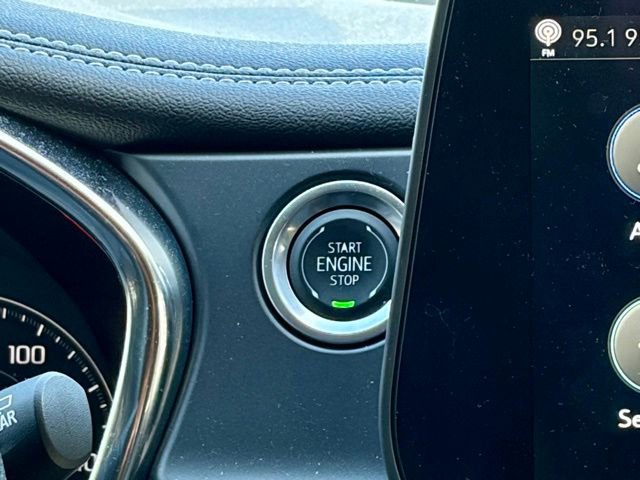 Used 2025 Chevrolet Blazer LT w/ Midnight/Sport Edition image 21