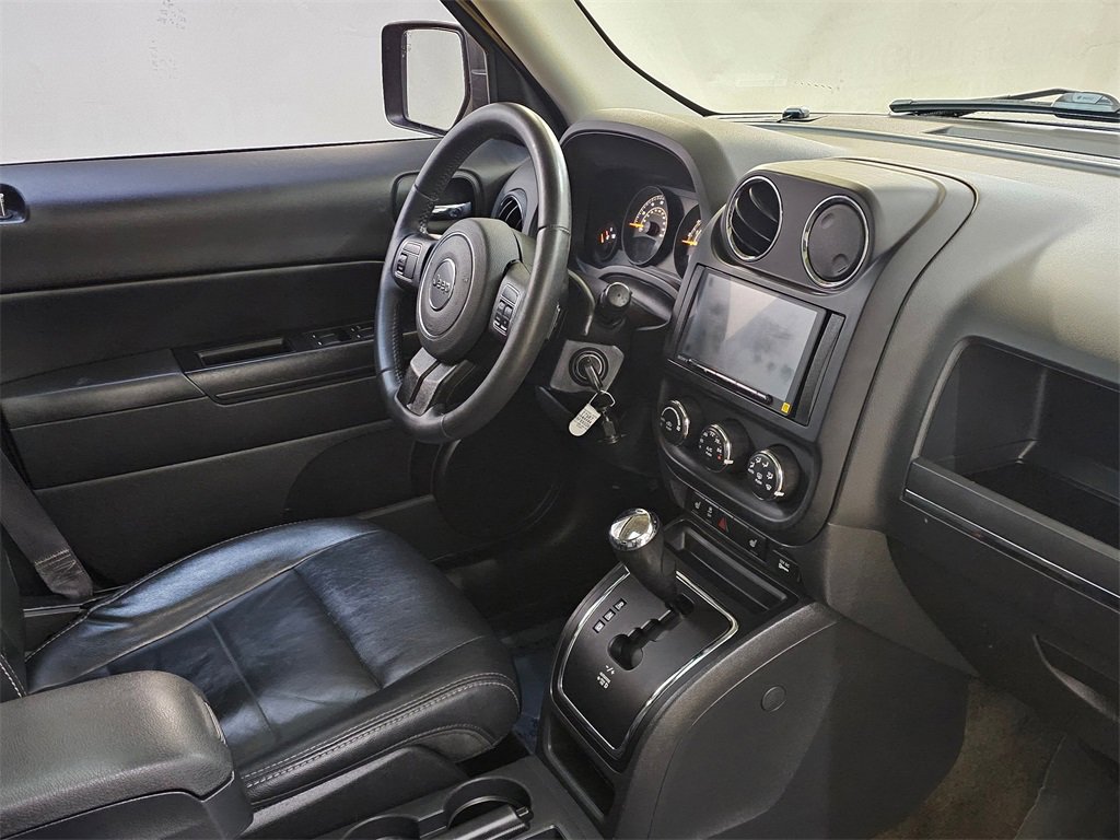 Used 2016 Jeep Patriot High Altitude image 10