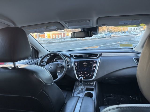 Used 2024 Nissan Murano SV AWD/4WD image 14
