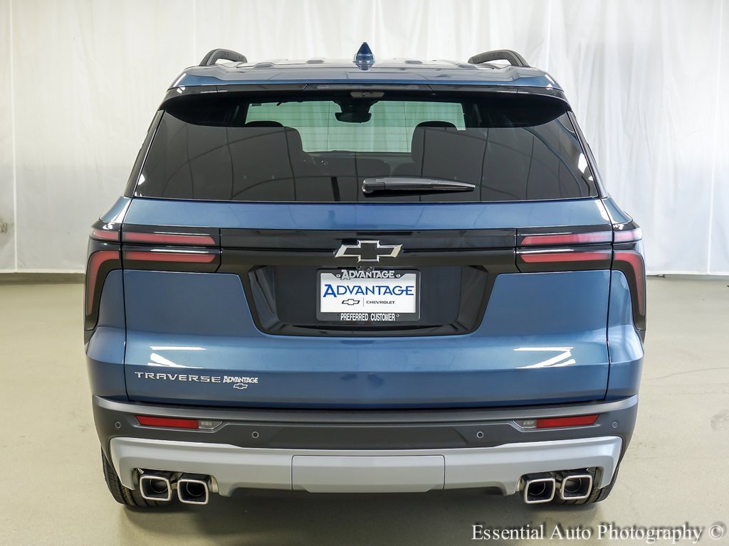 New 2026 Chevrolet Traverse LT w/ Driver Confidence Package image 6