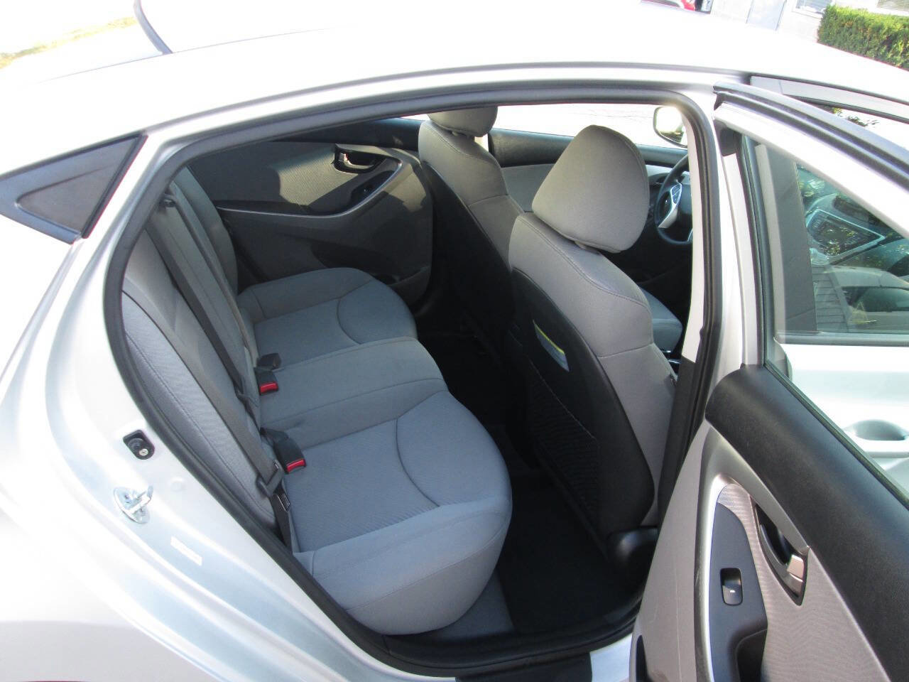 Used 2011 Hyundai Elantra GLS w/ Preferred Equipment Pkg 3 image 18