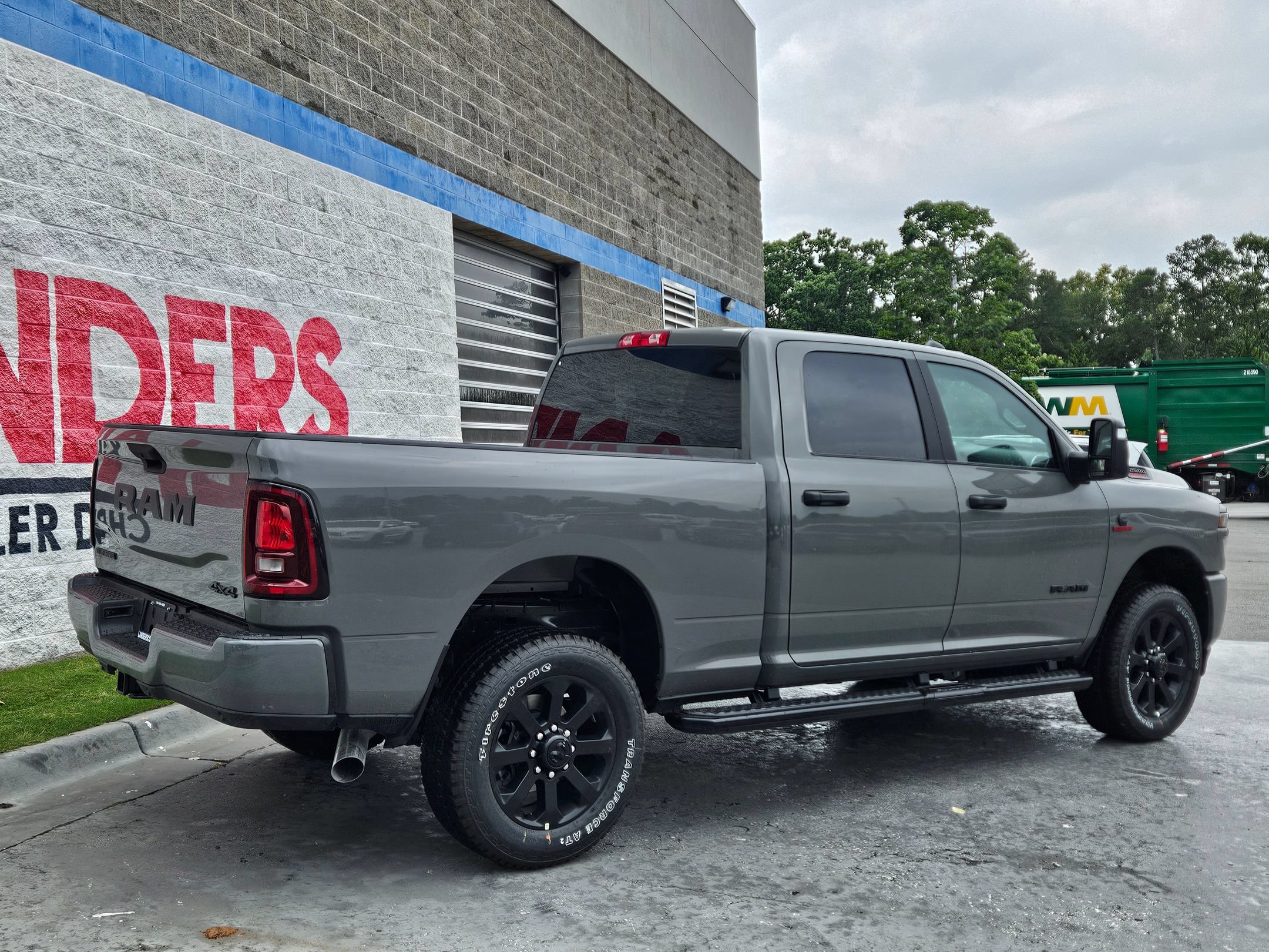 New 2026 RAM 2500 Big Horn AWD/4WD image 7