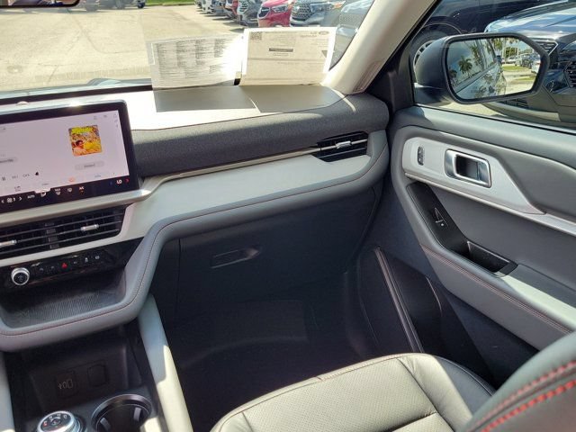 Certified 2026 Ford Explorer Active RWD image 20